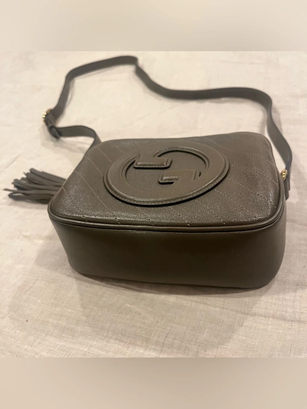 Gucci $2300 Blondie Quilted Crossbody Camera Bag 742360